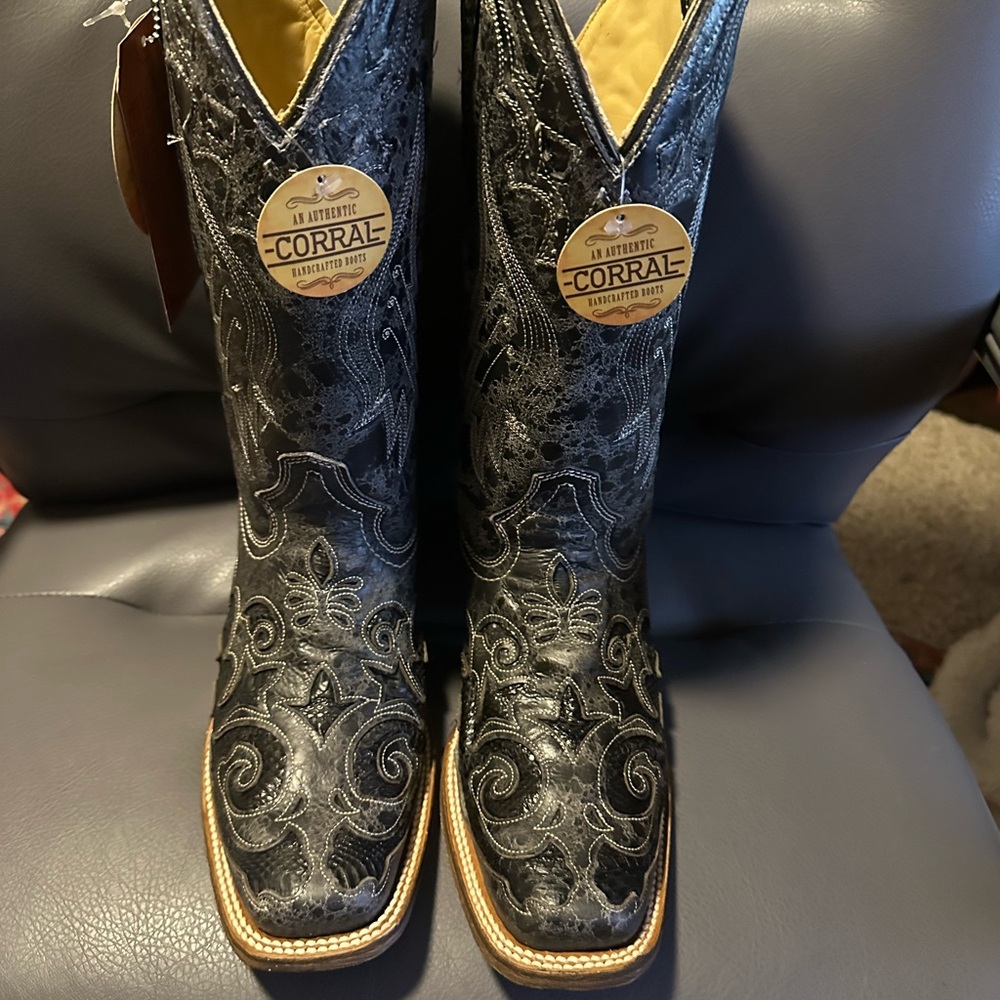 Corral Black Snake Inlay Cowboy Boots